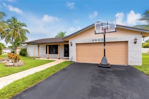 8950 NW 67th Ct, Tamarac, FL 33321, Sold 10/18/19