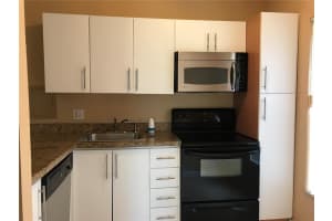 4015 N University Dr, Sunrise, FL 33351, Sold 03/28/20