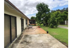 8941 N Lake Miramar Cir, Miramar, FL 33025, Sold 12/05/19