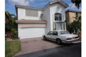 1221 Hayes St, Hollywood, FL 33019, Sold 10/25/13