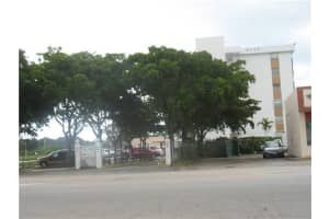 16465 NE 22nd Ave, Miami, FL 33160, Sold 02/04/13