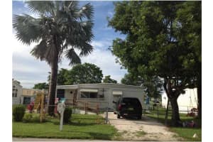13521 SW 6th Ct, Davie, FL 33325, Sold 12/04/13