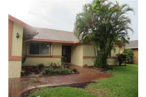 2731 SW 86th Way, Davie, FL 33328, Sold 08/21/14