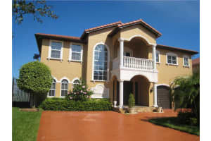 MLS# H919092, Hialeah, Florida 33018