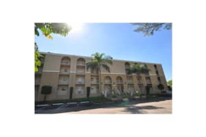 7980 N French Dr, Pembroke Pines, FL 33024, Sold 03/10/15