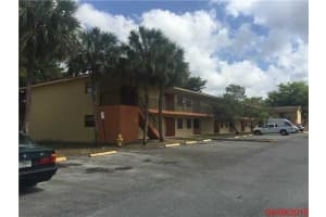 4026 Lakeside Dr, Tamarac, FL 33319, Sold 05/25/15