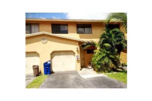 8032 NW 29th St, Sunrise, FL 33322, Sold 10/07/15