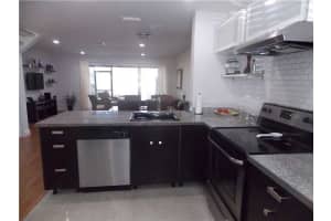 4977 NW 82nd Ave, Lauderhill, FL 33351, Sold 10/30/15