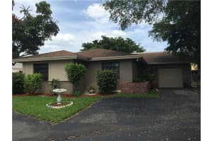 2264 Nova Village Dr, Davie, FL 33317, Sold 09/03/15