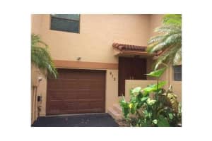 912 SW 113th Terrace, Pembroke Pines, FL 33025, Sold 09/28/15