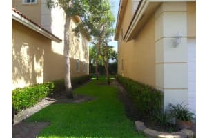 5564 Monte Carlo Ln, Margate, FL 33068, Sold 09/28/15