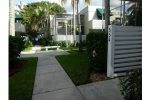 554 NW 98th Ave, Plantation, FL 33324, Sold 12/30/15