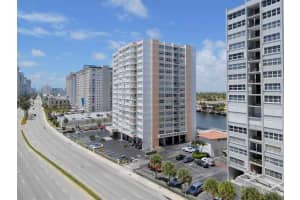 1501 S Ocean Dr, Hollywood, FL 33019, Sold 01/08/16
