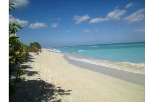 5445 Collins Ave, Miami Beach, FL 33140, Sold 03/17/17