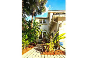5255 SW 38th Ave, Fort Lauderdale, FL 33312, Sold 05/17/16