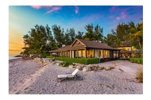7858 Sanderling Rd, Sarasota, FL 34242, Sold 08/31/17