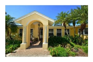 3308 E Forest Lake Dr, Sarasota, FL 34232, Sold 12/13/13