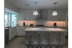 5519  AZURE WAY , SARASOTA, FL 34242 - MLS#MFRA3984202