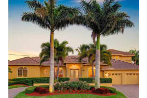 560 Yardarm Ln, Longboat Key, FL 34228, Sold 02/24/14