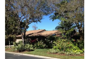 4087 Woodview Dr, Sarasota, FL 34232, Sold 02/28/14