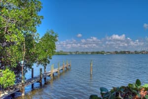 3434  CASEY KEY RD , NOKOMIS, FL 34275 - MLS#MFRA3993654