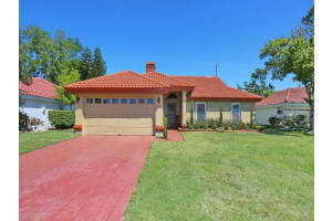 3637 71st Terrace E, Sarasota, FL 34243, Sold 05/08/14