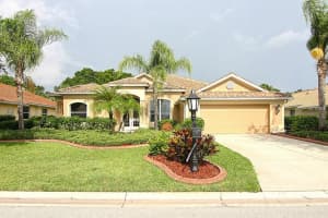 5592 Eastwind Dr, Sarasota, FL 34233, Sold 08/29/14
