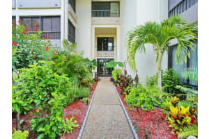 101 Whispering Sands Dr, Siesta Key, FL 34242, Sold 12/18/14
