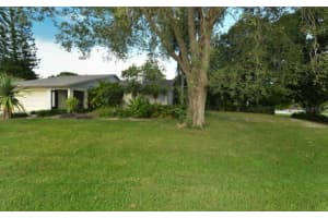 4465 Meadow Creek Cir, Sarasota, FL 34233, Sold 12/02/14