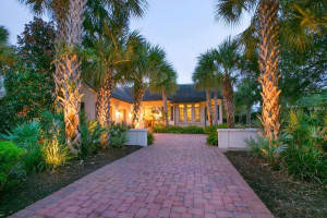 8805 Colonels Ct, Sarasota, FL 34240, Sold 02/29/16