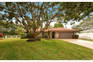 155 Mimosa Cir, Sarasota, FL 34232, Sold 04/16/15