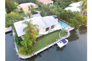 625 Buttonwood Dr, Longboat Key, FL 34228, Sold 08/29/16