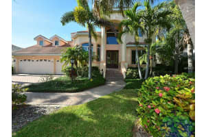 5582 Siesta Estates Ct, Siesta Key, FL 34242, Sold 02/05/16