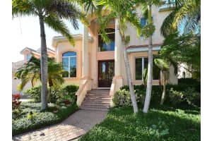 5582 Siesta Estates Ct, Siesta Key, FL 34242, Sold 02/05/16
