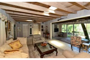 134 Island Cir, Siesta Key, FL 34242, Sold 01/05/16