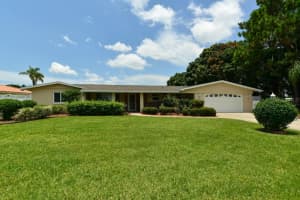 7118 Westmoreland Dr, Sarasota, FL 34243, Sold 07/24/15