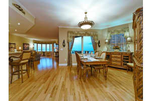 128 Golden Gate Point, Sarasota, FL 34236, Sold 10/13/15
