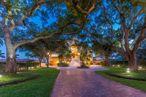 1240 Hillview Dr, Sarasota, FL 34239, Sold 08/21/15