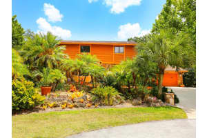 4750 Robin Hood Trail, Sarasota, FL 34232, Sold 06/30/15