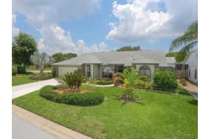 4642 Classique Dr, Sarasota, FL 34243, Sold 08/21/15