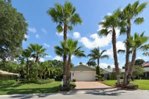 5027 Vassar Ln, Sarasota, FL 34243, Sold 06/30/15