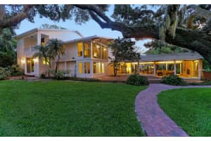 1409 N Lake Shore Dr, Sarasota, FL 34231, Sold 02/08/16