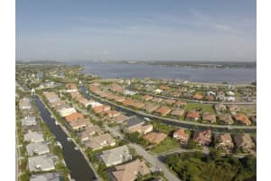 4749 Mainsail Dr, Bradenton, FL 34208, Sold 11/20/15