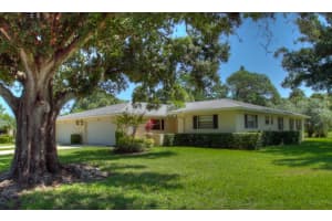 7093  FAIRWAY BEND LN , SARASOTA, FL 34243 - MLS#MFRA4126551