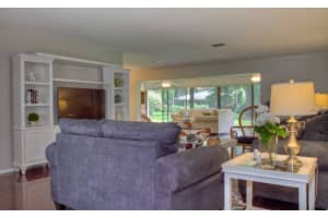 7093  FAIRWAY BEND LN , SARASOTA, FL 34243 - MLS#MFRA4126551