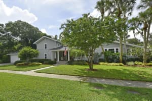 1524 Bay Point Dr, Sarasota, FL 34236, Sold 05/12/16