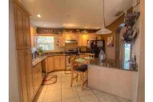 5710 41st St E, Bradenton, FL 34203, Sold 01/19/16