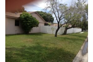 2935 Woodpine Cir, Sarasota, FL 34231, Sold 01/15/16