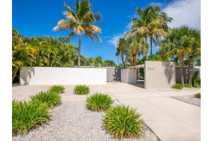 5540 Avenida Del Mare, Siesta Key, FL 34242, Sold 08/31/15