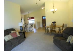 7113 35th Ln E, Sarasota, FL 34243, Sold 11/30/15